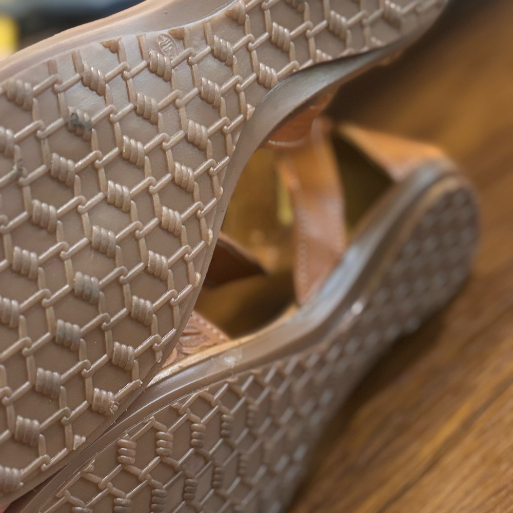 Women's Tan Floral Tooled Leather Slide Sandals - Picture 5 of 5